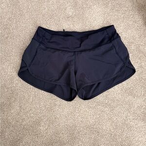 Lululemon Athletica Navy blue speed up running Shorts size 6, great condition